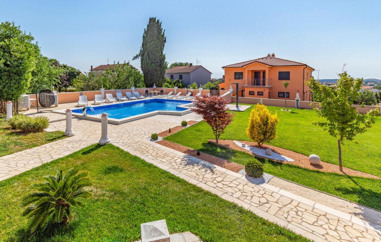 Villa Natalija Медулин Екстериор снимка