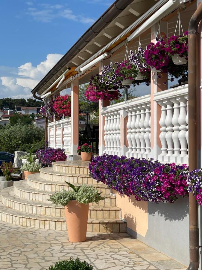 Villa Natalija Медулин Екстериор снимка