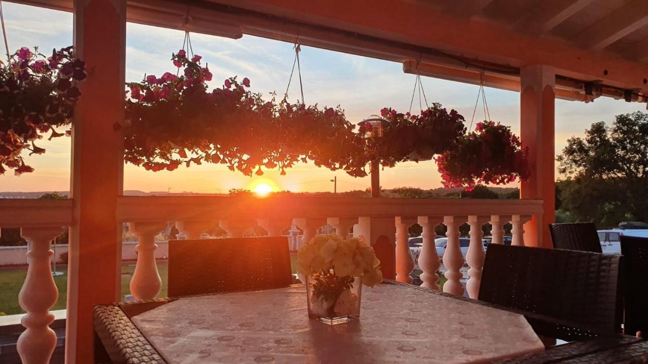 Villa Natalija Медулин Екстериор снимка